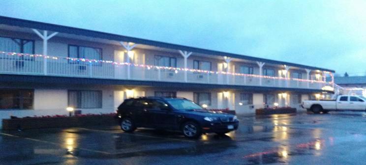 Caravan Inn Quesnel Εξωτερικό φωτογραφία